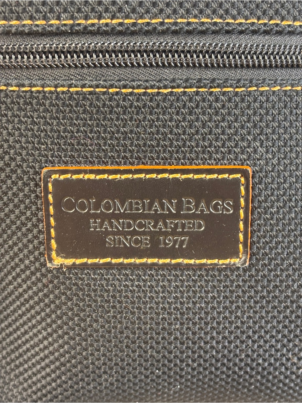 Colombian Bags Brand Crafted Since 1977 Black Crossbody - Picture 2 of 13